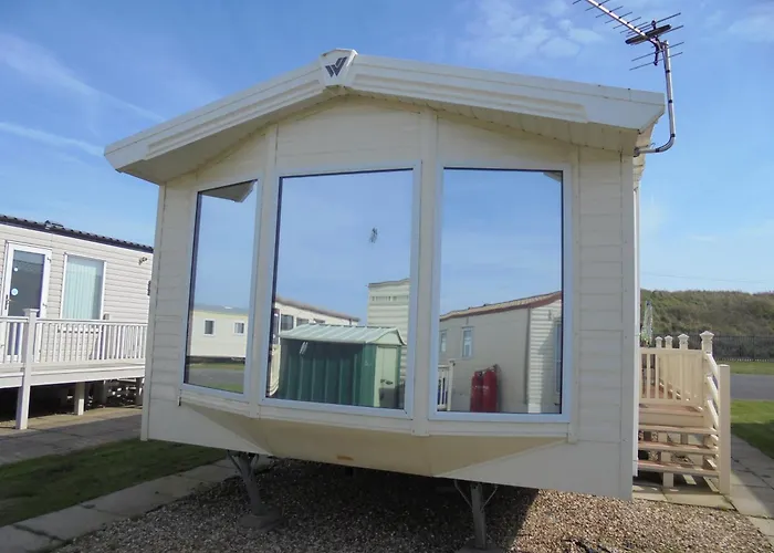 Golden Anchor Parkstone 6 Berth, Central Heated