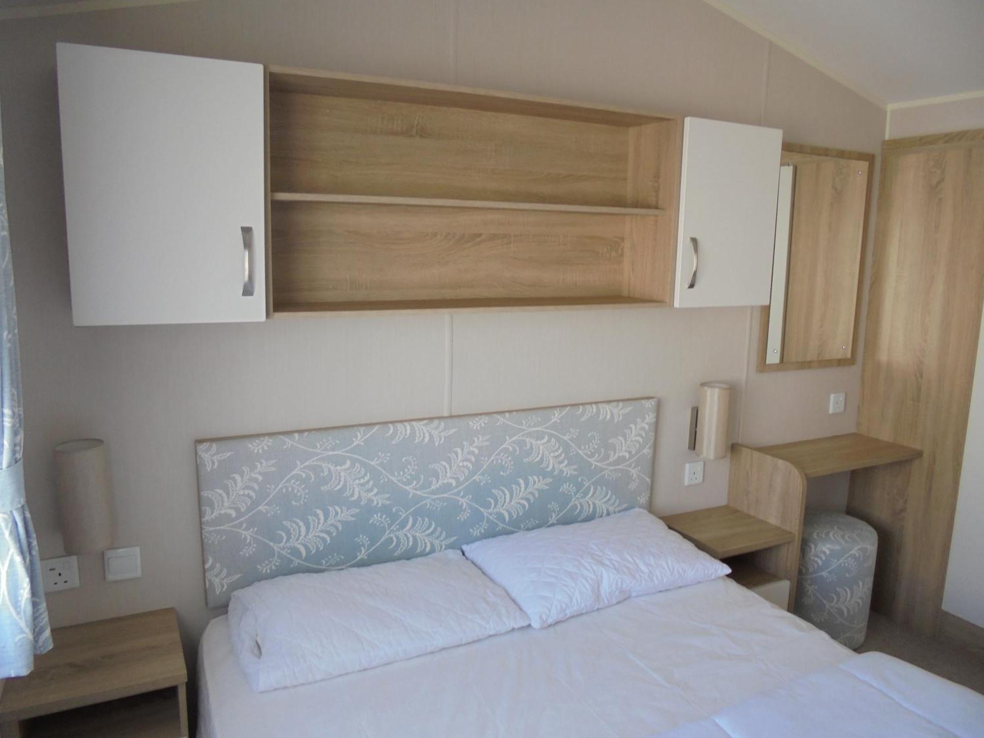 Golden Anchor Parkstone 6 Berth, Heated Holiday home