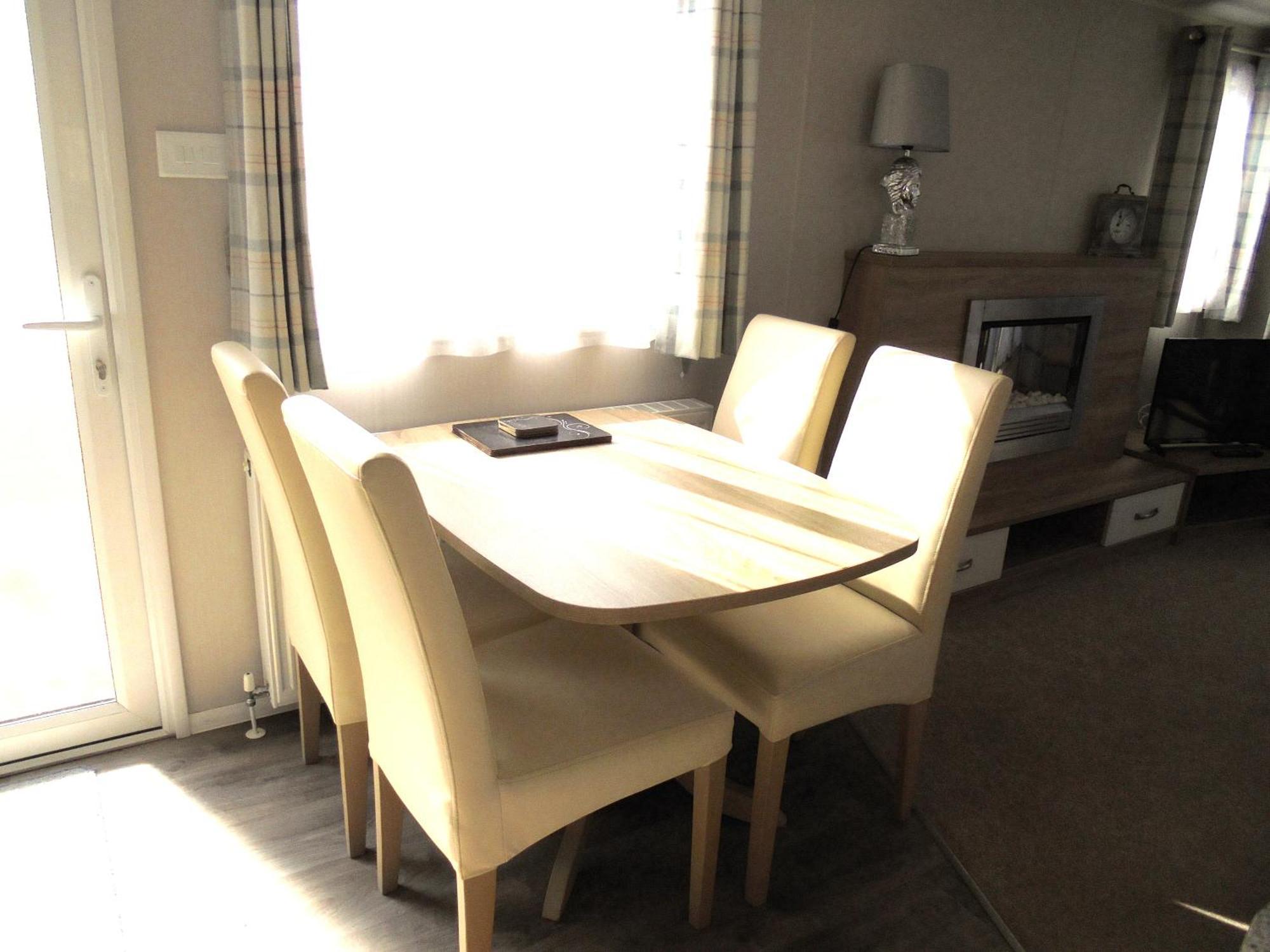 Golden Anchor Parkstone 6 Berth, Heated