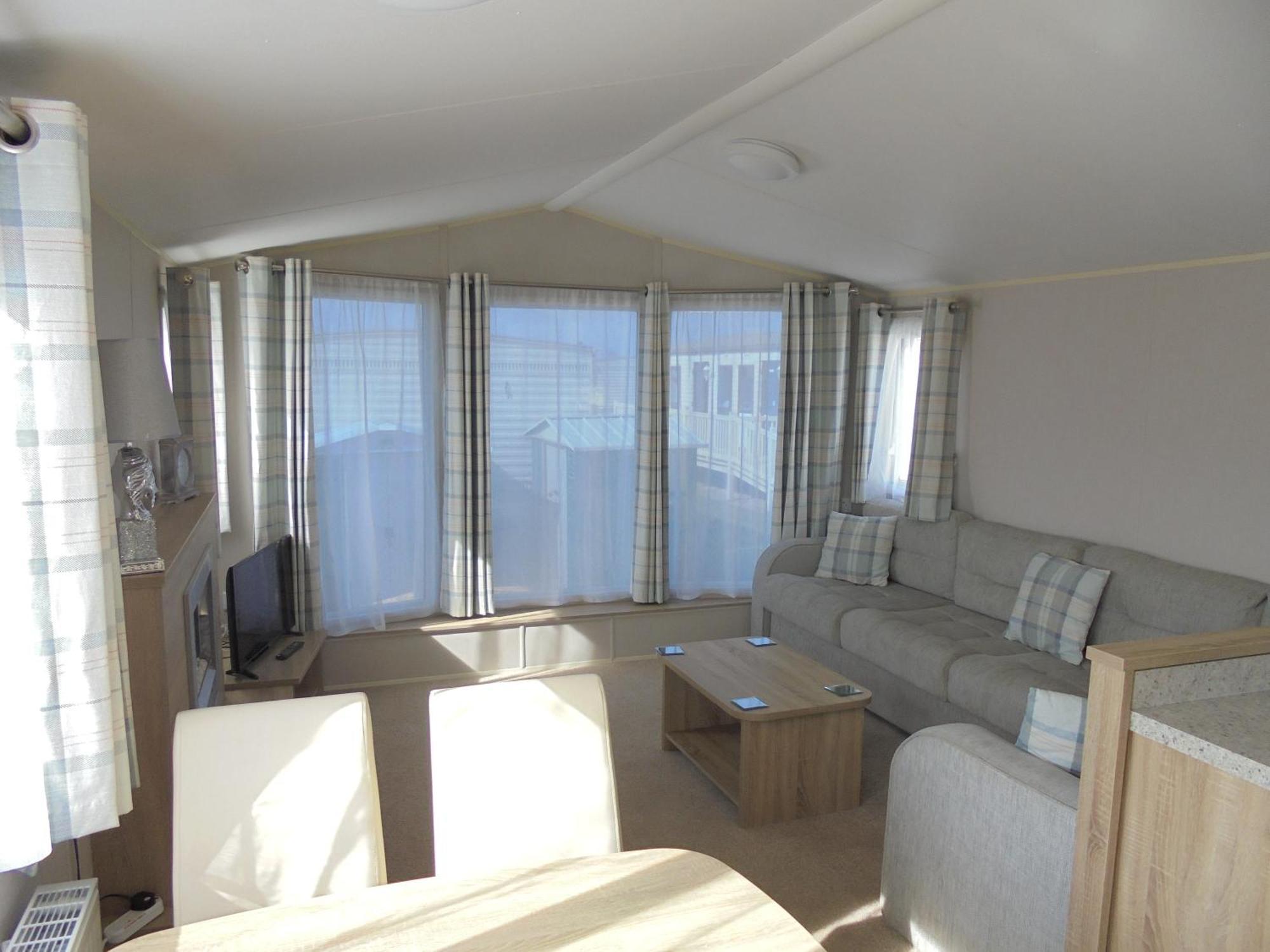 Golden Anchor Parkstone 6 Berth, Heated
